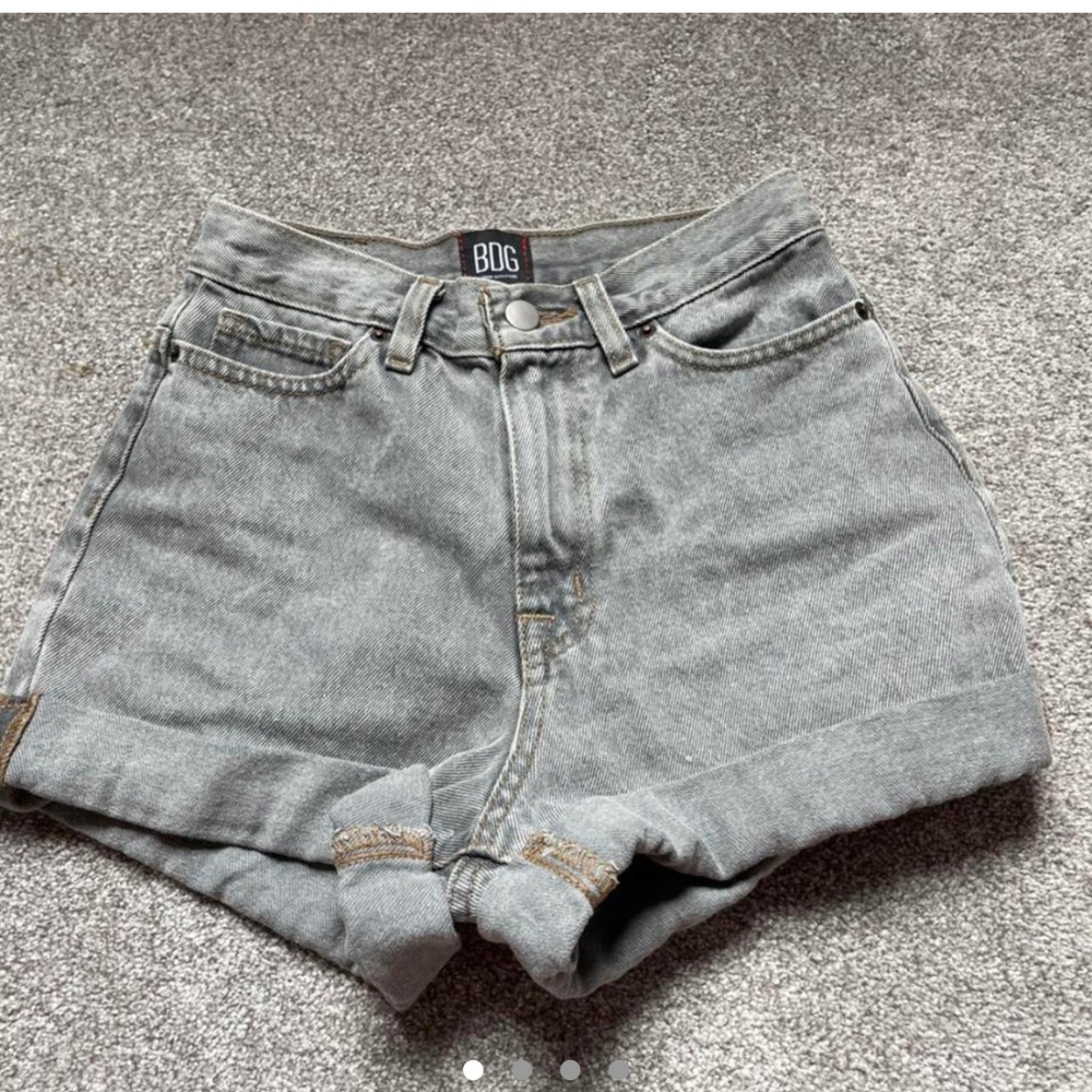 BDG Mom High Rise Shorts